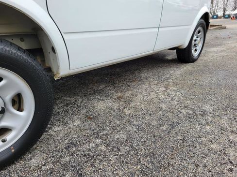 Used 2005 Chevrolet Astro image 34