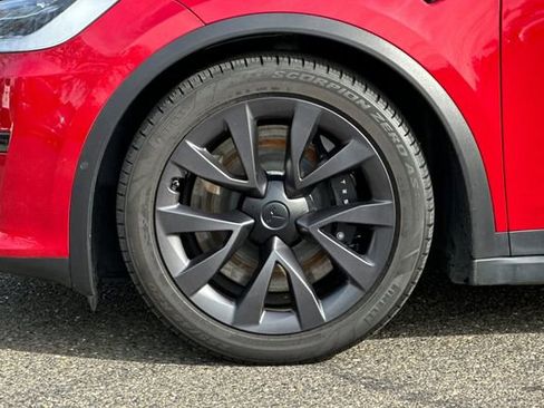 Used 2022 Tesla Model X Plaid image 40