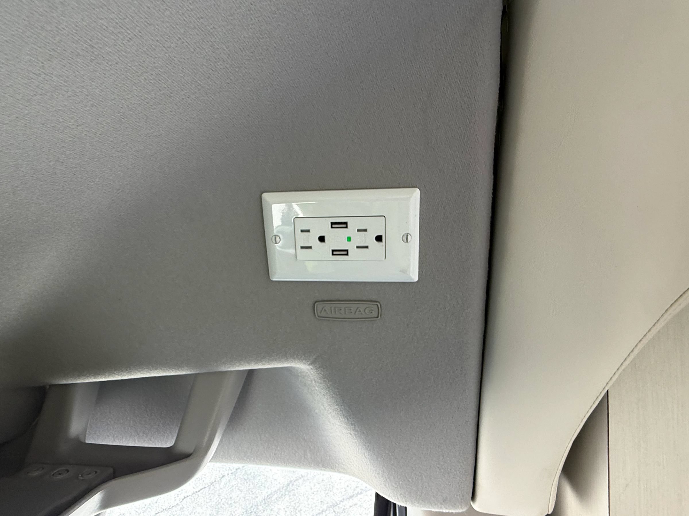 Used 2020 Ford Transit 350 148 High Roof Extended RWD image 31
