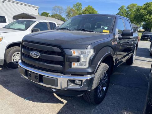 Used 2015 Ford F150 Lariat w/ Equipment Group 502A Luxury image 3