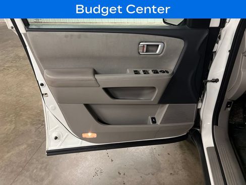 Used 2015 Honda Pilot LX image 15