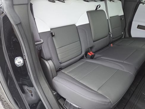 Used 2024 GMC Hummer EV 2X w/ LPO, Illumination Package AWD/4WD image 22