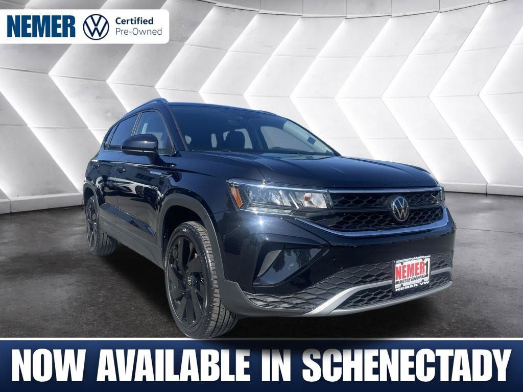 Used 2024 Volkswagen Taos SE AWD/4WD image 8