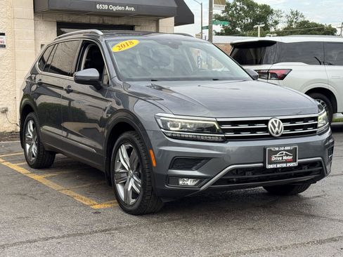 Used 2018 Volkswagen Tiguan SEL Premium w/ 3rd Row Seat Package AWD/4WD image 17