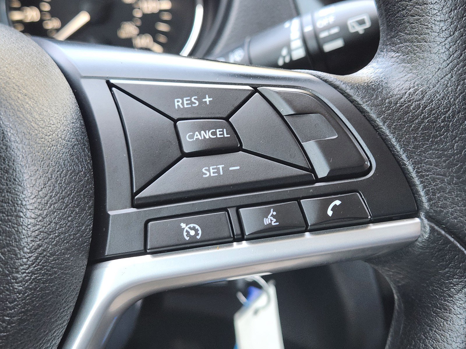 Used 2018 Nissan Rogue S FWD image 21