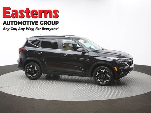 Used 2024 Kia Seltos EX AWD/4WD image 47