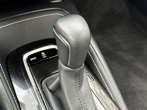 Used 2019 Toyota Corolla XSE image 15