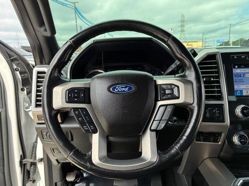 Used 2019 Ford F350 Platinum w/ Platinum Ultimate Package AWD/4WD image 17