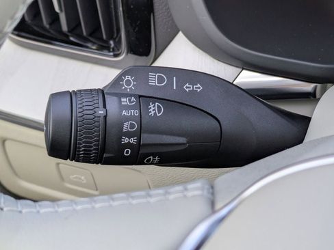 New 2026 Volvo XC60 B5 Ultra w/ Protection Package Premier image 35