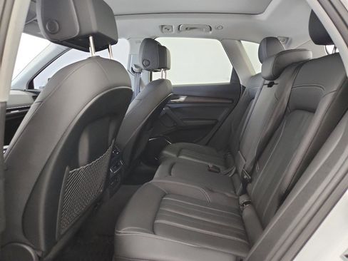 Used 2023 Audi Q5 2.0T Premium w/ Convenience Package image 34