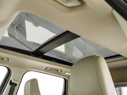 Used 2019 Ford Escape Titanium image 25