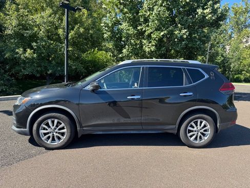 Used 2020 Nissan Rogue S w/ Special Edition Package AWD/4WD image 2