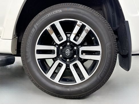 Certified 2021 Toyota 4Runner Limited AWD/4WD image 34