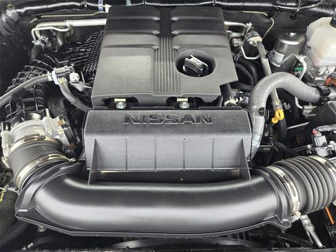 Used 2024 Nissan Frontier SL image 27