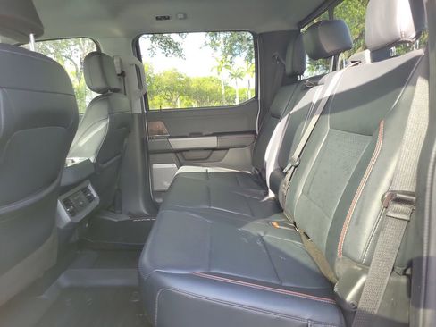 Used 2023 Ford F350 Lariat w/ Chrome Package AWD/4WD image 9