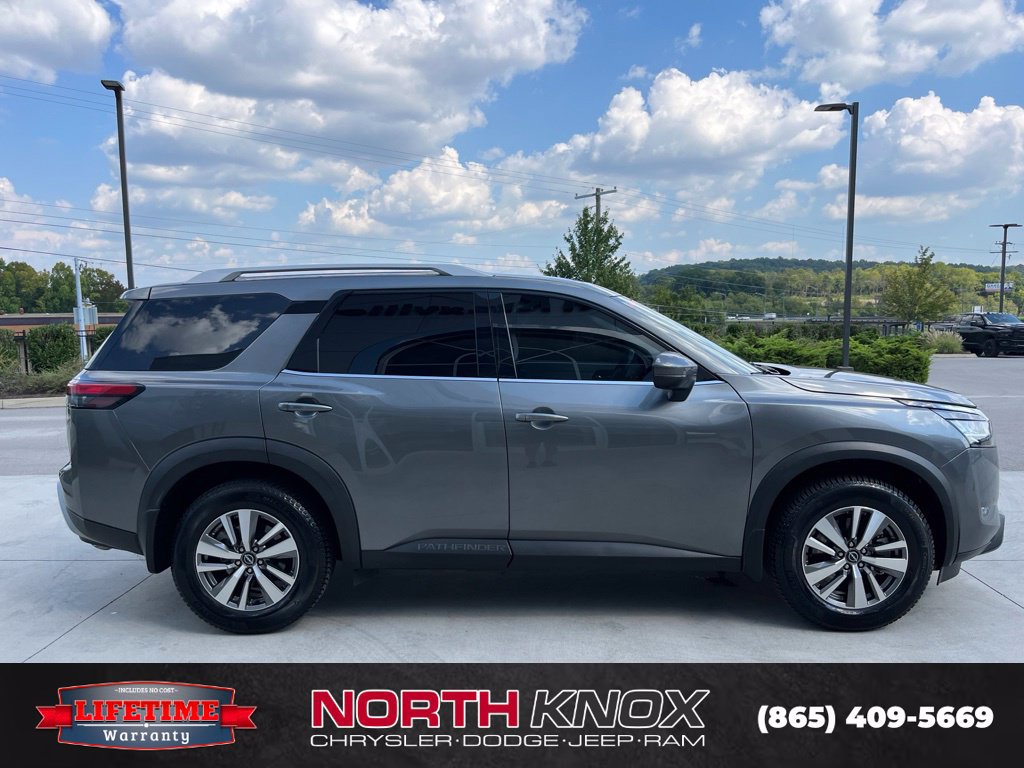 Used 2022 Nissan Pathfinder SL w/ SL Black Package AWD/4WD image 20