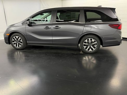 New 2026 Honda Odyssey EX-L image 2