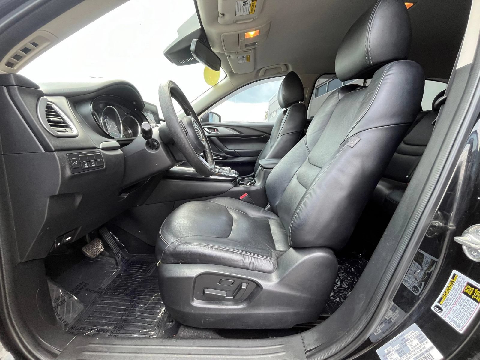 Used 2018 MAZDA CX-9 Touring FWD image 17