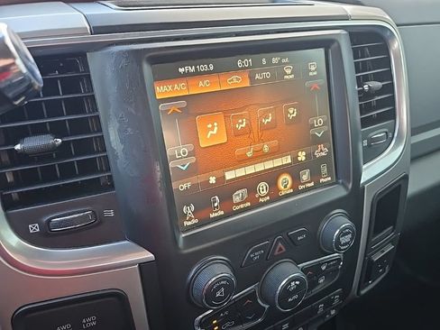 Used 2017 RAM 2500 Big Horn w/ Sport Appearance Group AWD/4WD image 22