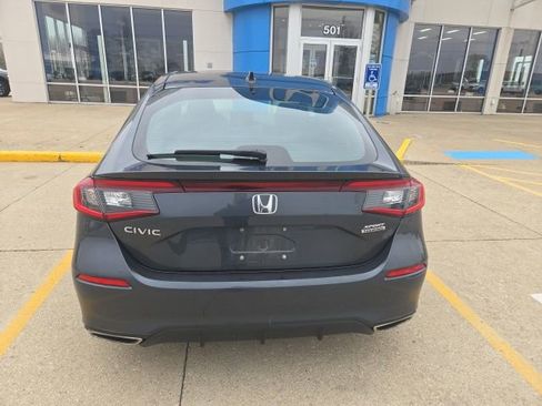 Used 2024 Honda Civic Sport Touring image 5