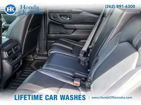 Certified 2025 Honda Pilot EX-L image 11