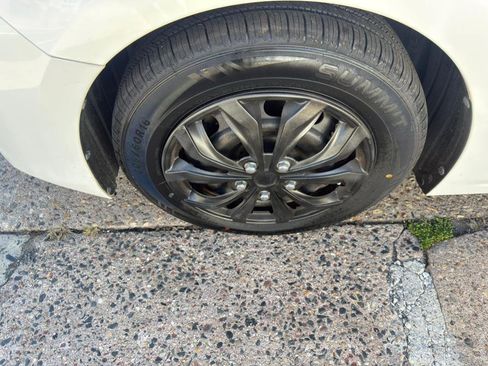 Used 2017 MAZDA MAZDA3 Sport image 23