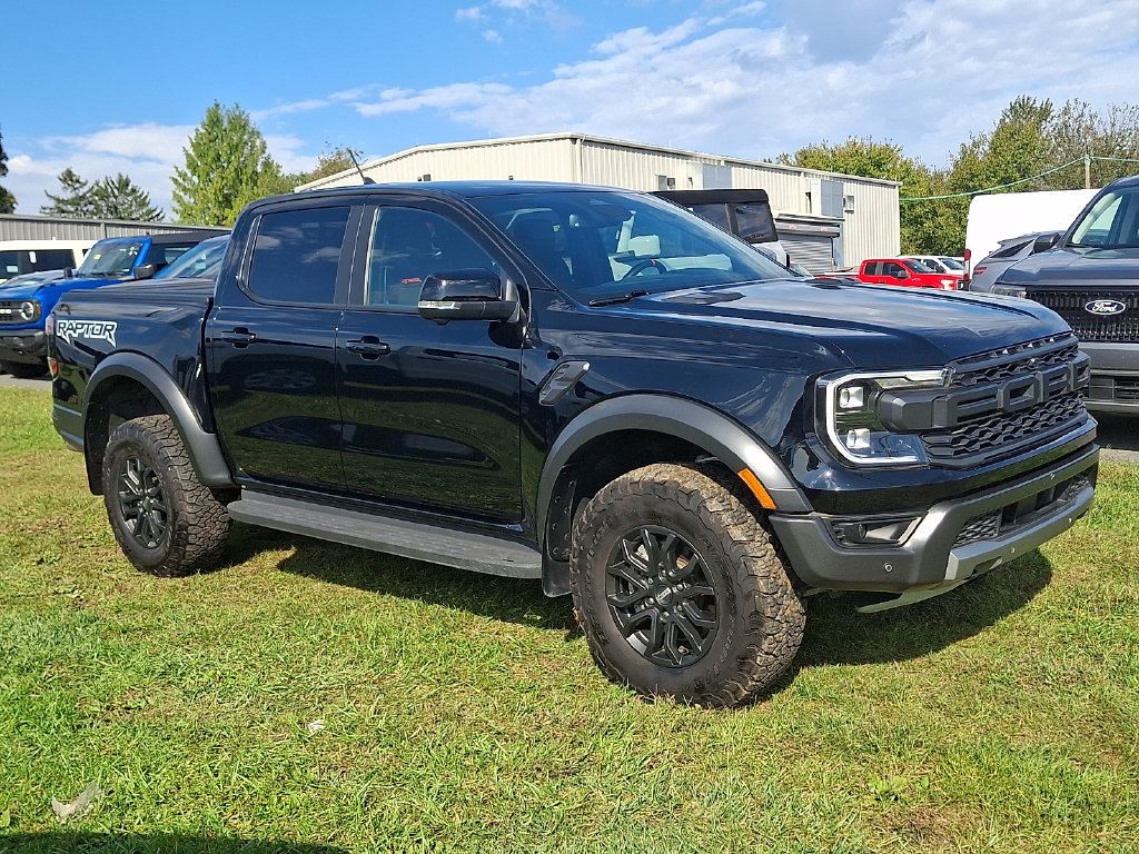 Used 2025 Ford Ranger Raptor AWD/4WD image 1