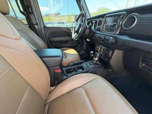 Used 2023 Jeep Wrangler Unlimited Sahara w/ Cold Weather Group AWD/4WD image 19