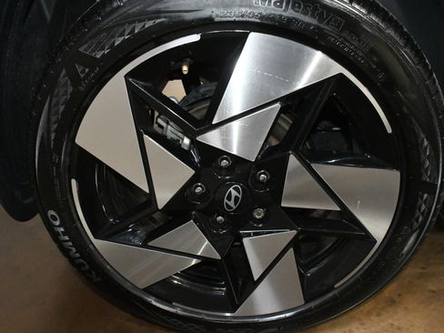 Used 2024 Hyundai Kona Limited image 67