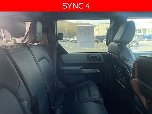 Used 2021 Ford Bronco Badlands image 10