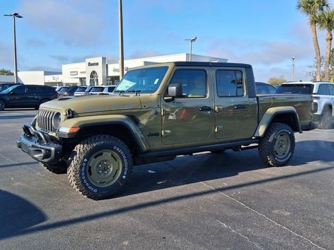 New 2026 Jeep Gladiator Willys AWD/4WD image 3