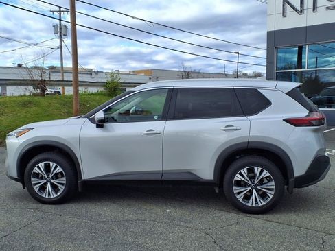 Used 2022 Nissan Rogue SV w/ SV Premium Package AWD/4WD image 8
