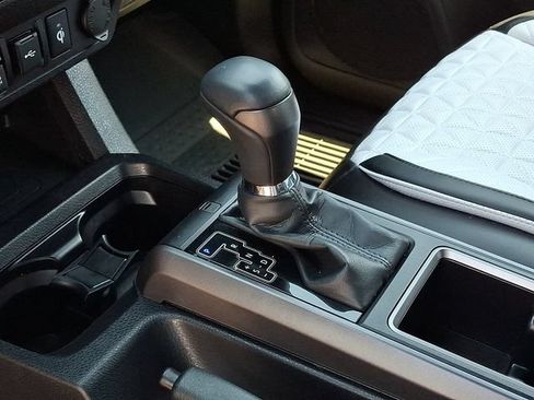 Used 2023 Toyota Tacoma TRD Sport AWD/4WD image 16
