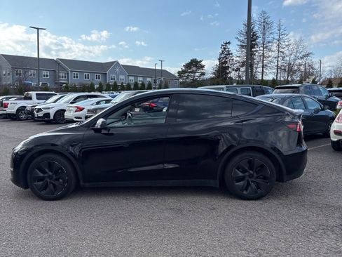 Used 2025 Tesla Model Y Long Range AWD/4WD image 7