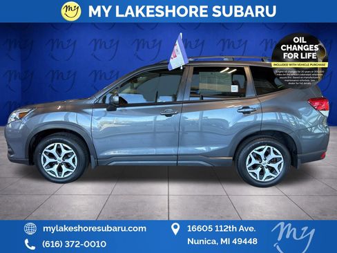 Certified 2024 Subaru Forester Premium AWD/4WD image 8