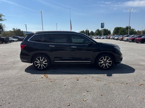 Used 2022 Honda Pilot Touring image 3