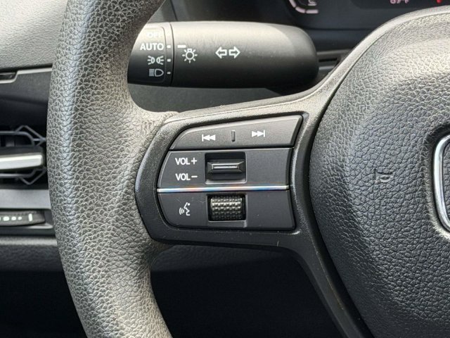 Used 2025 Honda Accord SE image 22