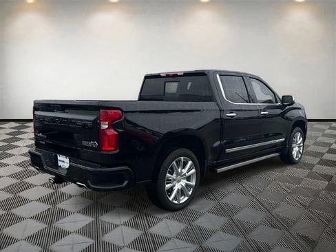 Used 2024 Chevrolet Silverado 1500 High Country w/ Technology Package AWD/4WD image 5