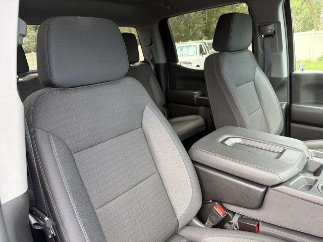 Used 2025 Chevrolet Silverado 1500 Custom w/ Turbomax Blackout Package AWD/4WD image 19