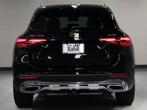 Certified 2025 Mercedes-Benz GLC 300 4MATIC image 13