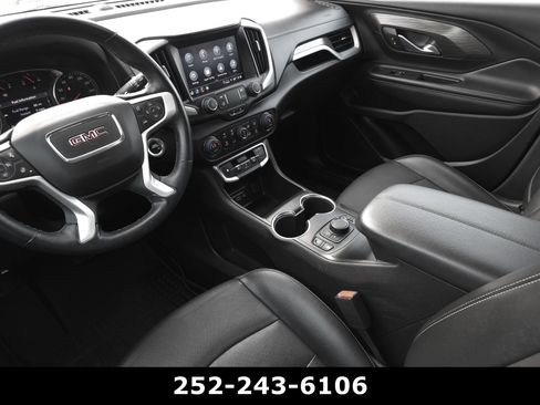 Used 2023 GMC Terrain SLT image 11