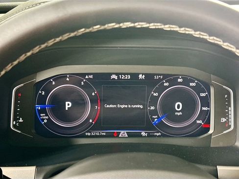 Certified 2023 Volkswagen Atlas SE w/ Panoramic Sunroof Package image 11