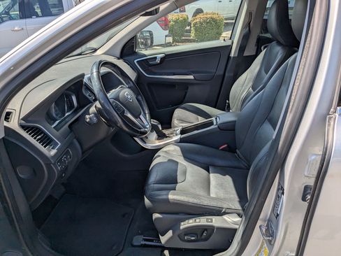 Used 2015 Volvo XC60 T5 AWD/4WD image 26