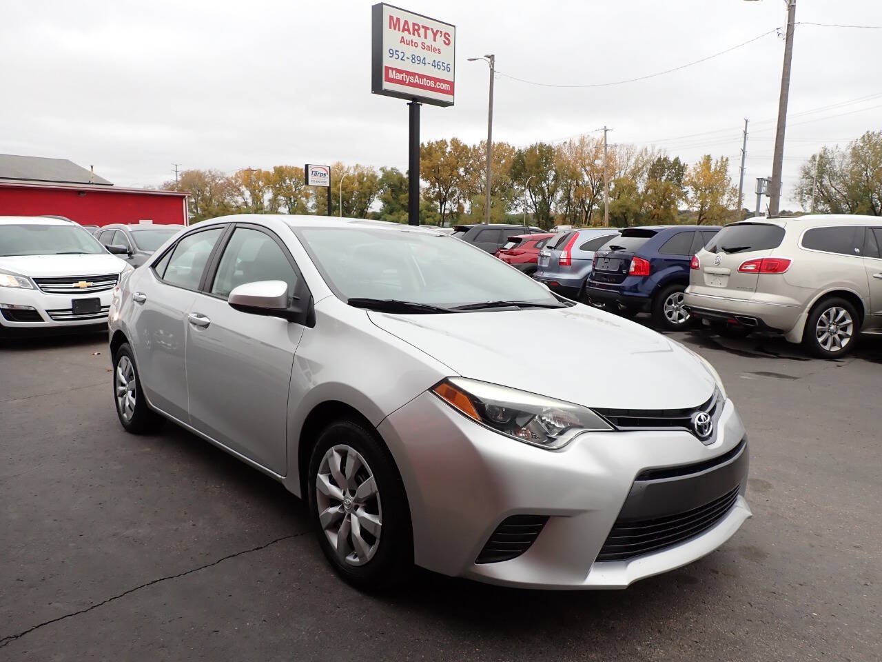 Used 2015 Toyota Corolla LE FWD image 1