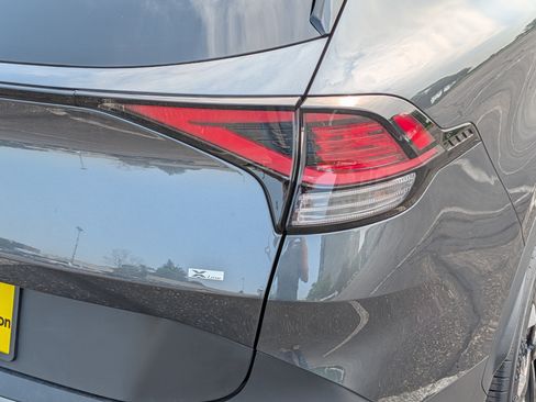 Certified 2024 Kia Sportage X-Line w/ X-Line Premium Package AWD/4WD image 17