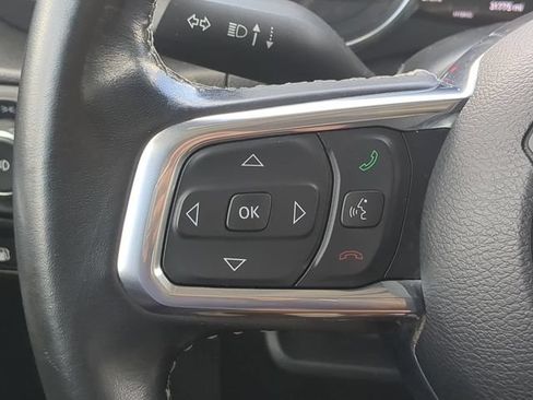 Used 2022 Jeep Wrangler Unlimited Sahara AWD/4WD image 28