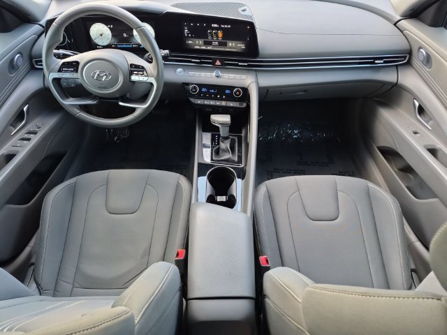 Used 2023 Hyundai Elantra SEL w/ Convenience Package FWD image 28