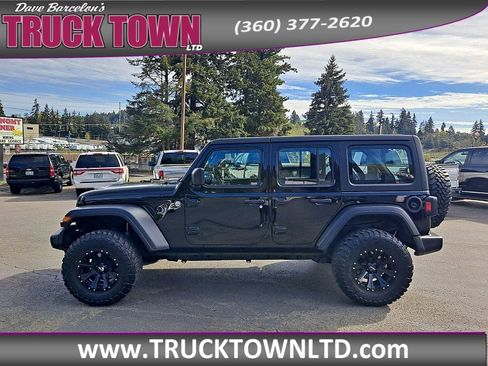 Used 2019 Jeep Wrangler Unlimited Sport AWD/4WD image 6