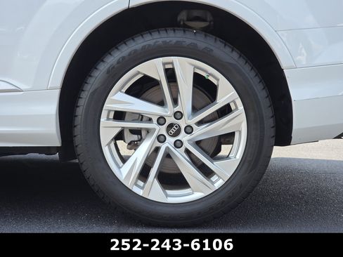 Used 2026 GMC Acadia Denali Ultimate w/ LPO, Floor Liner Package AWD/4WD image 46