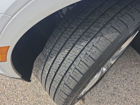 Used 2019 Cadillac XT5 Premium Luxury AWD/4WD image 31